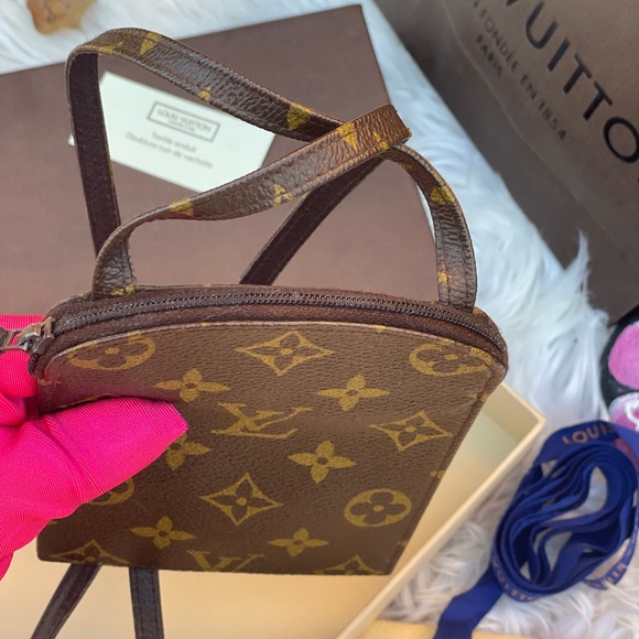 💖RARE 💖LOUIS VUITTON Pochette Secret Shoulder - Picture 16 of 17